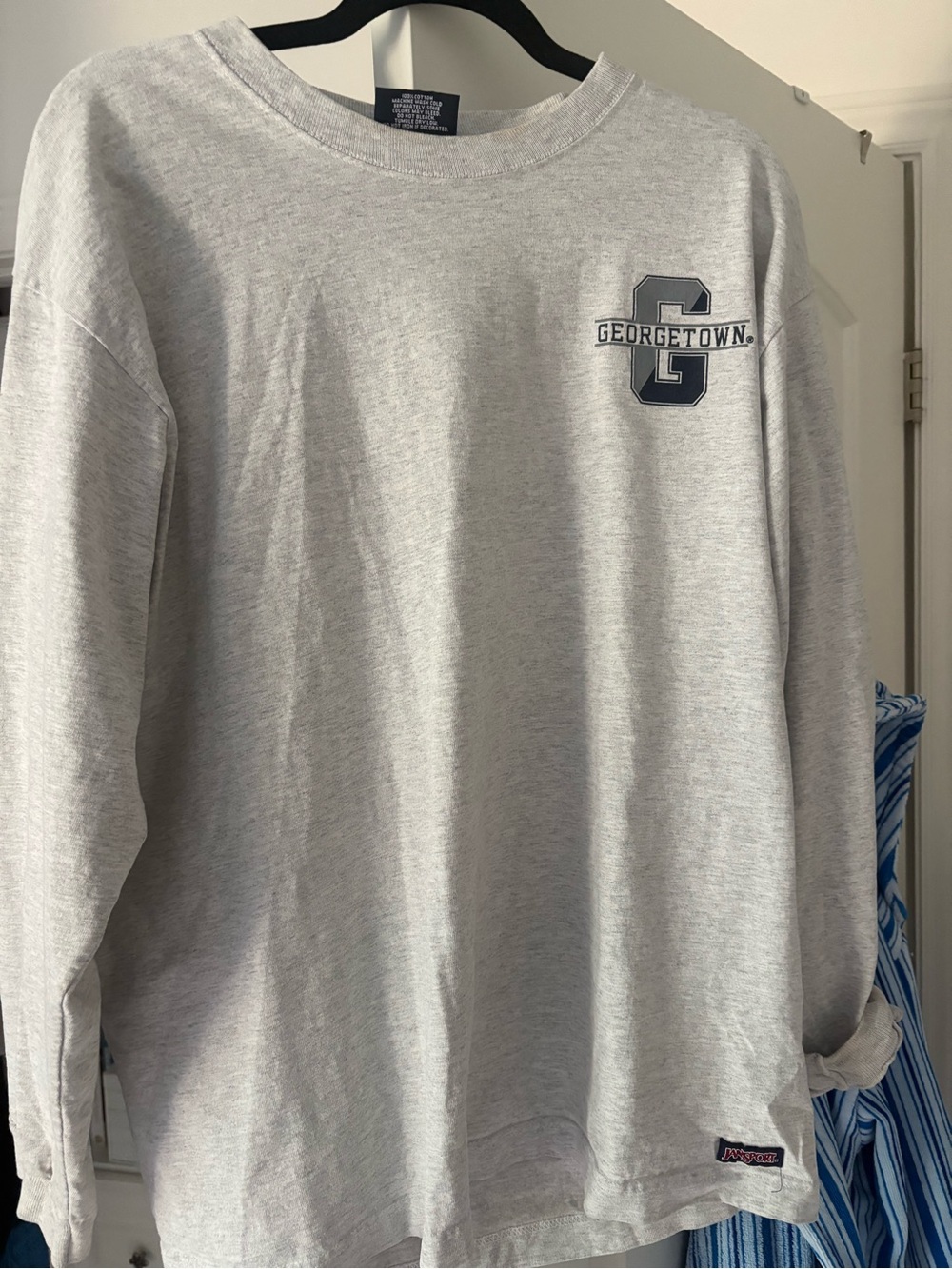 SUPER COOL VINTAGE JANSPORT LONG SLEEVE TOP